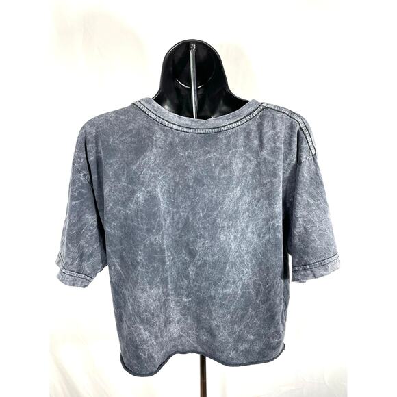 Queen Cropped Band Tee Washed Black Size XL Distressed - Picture 2 of 6